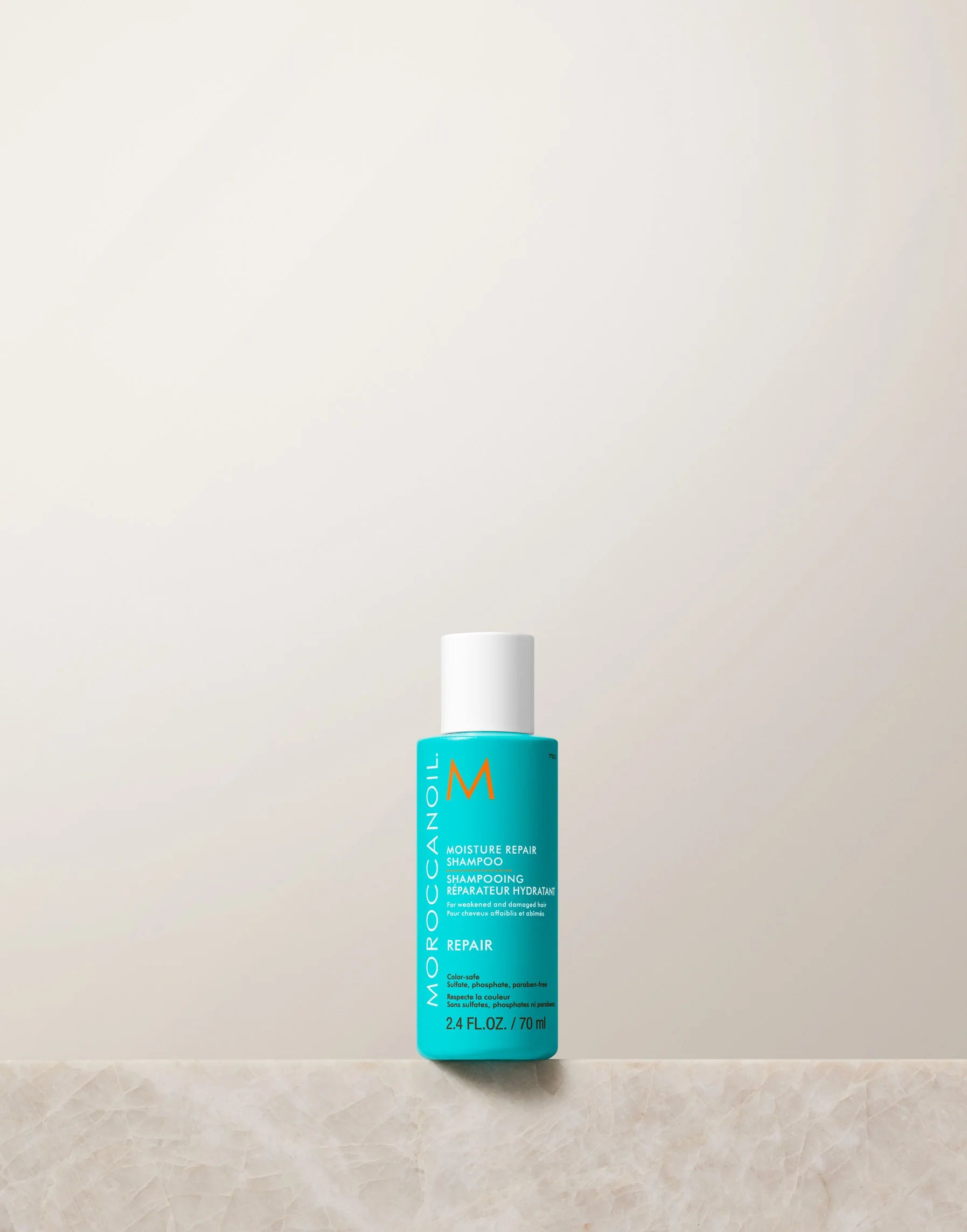 Fortifying shampoo (MoroccanOil Moisture Repair Shampoo)