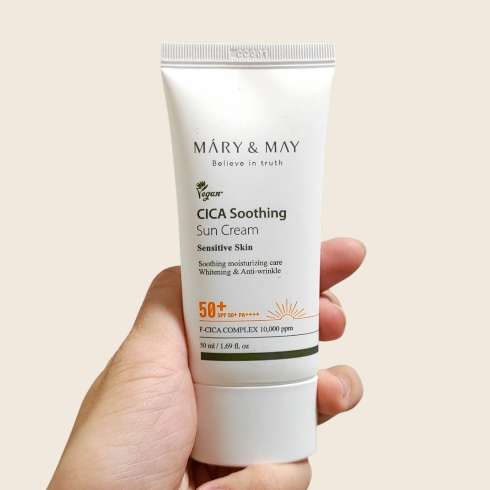 Заспокійливий сонцезахисний крем Mary&May (Mary&May Cica Soothing Sun Cream SPF50+ PA++++)
